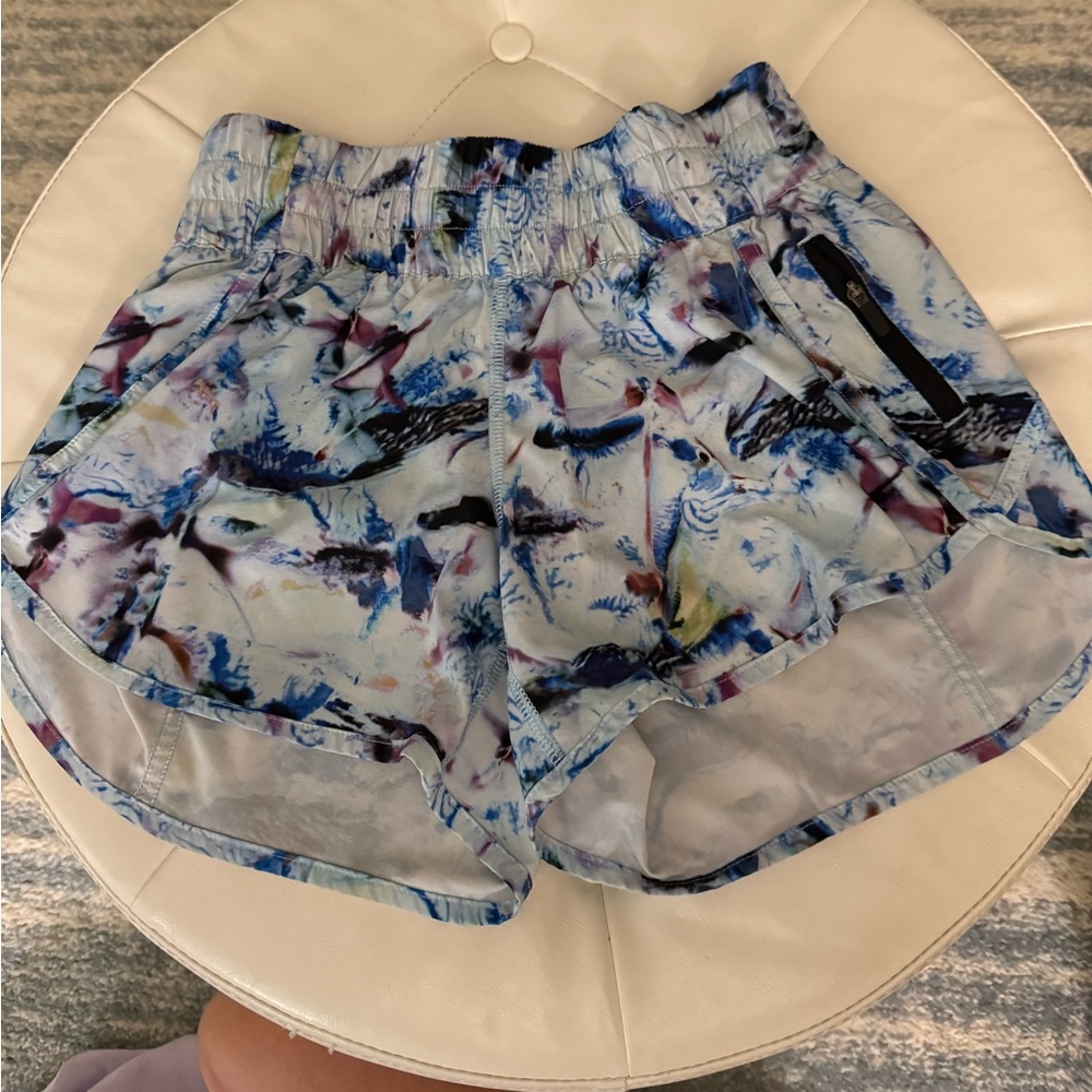 Lululemon tracker short